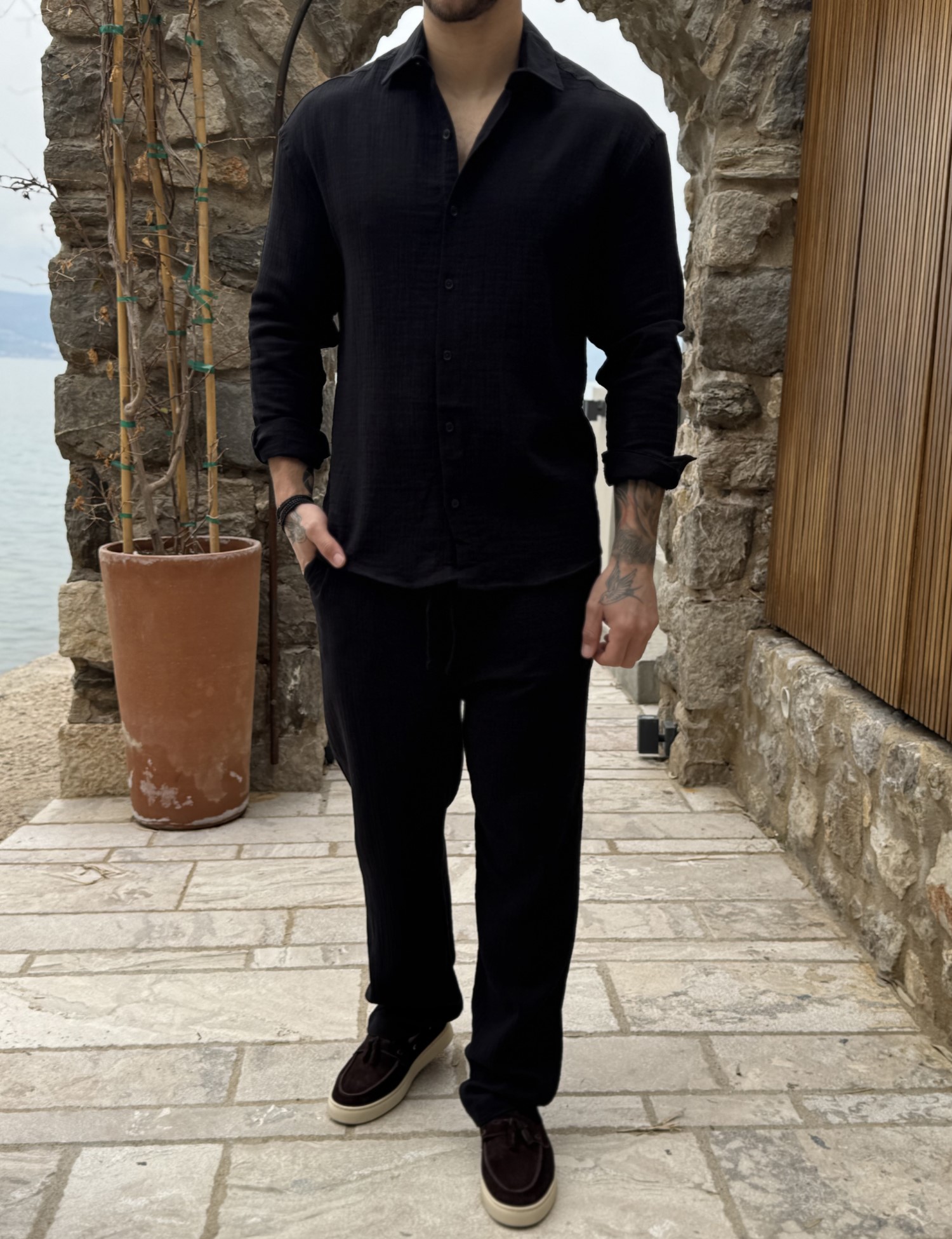 Ανδρικό μαύρο πουκάμισο με γιακά ES516 φωτογραφία